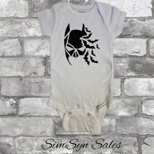 Batman Baby Onesie 0-3 Months Unisex One-Piece Bodysuit Brand New